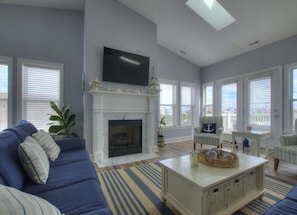Duplex, 3 Bedrooms | Living room - Barefoot East (Atlantic Beach)