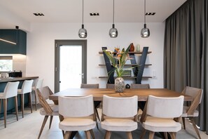 Deluxe Villa | In-room dining - Antonia Villa (Zakynthos)