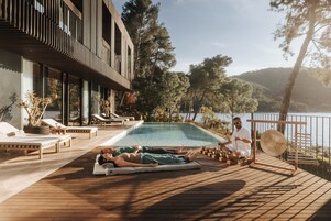 Villa Signature | Sábanas de algodón egipcio y ropa de cama de alta calidad
