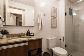 Design Apartment | Bathroom | Shower, towels