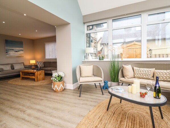 Cottage | Interior
