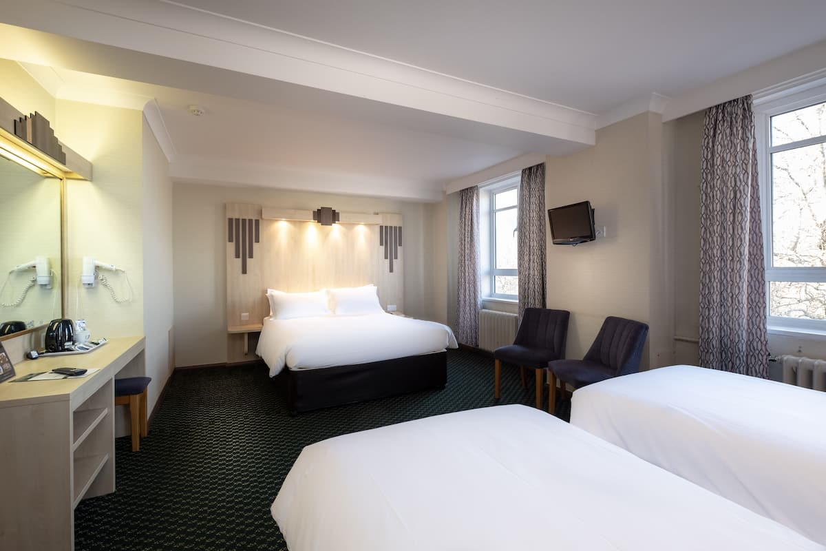 Quadruple Room | In-room safe, free WiFi