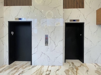 Hotel entrance and lobby at Liberty View Brooklyn hotel