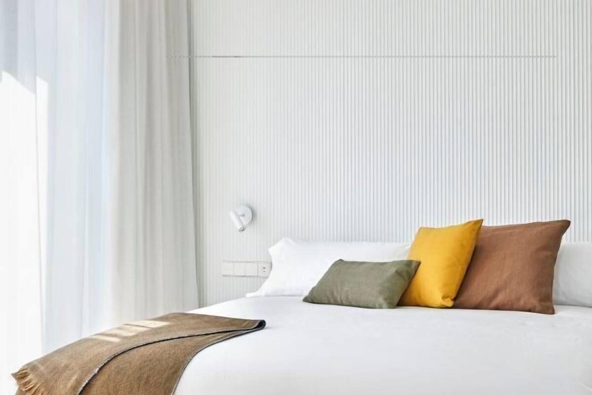 Hochwertige Bettwaren, Daunenbettdecken, Zimmersafe