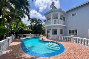Villa | Pool
