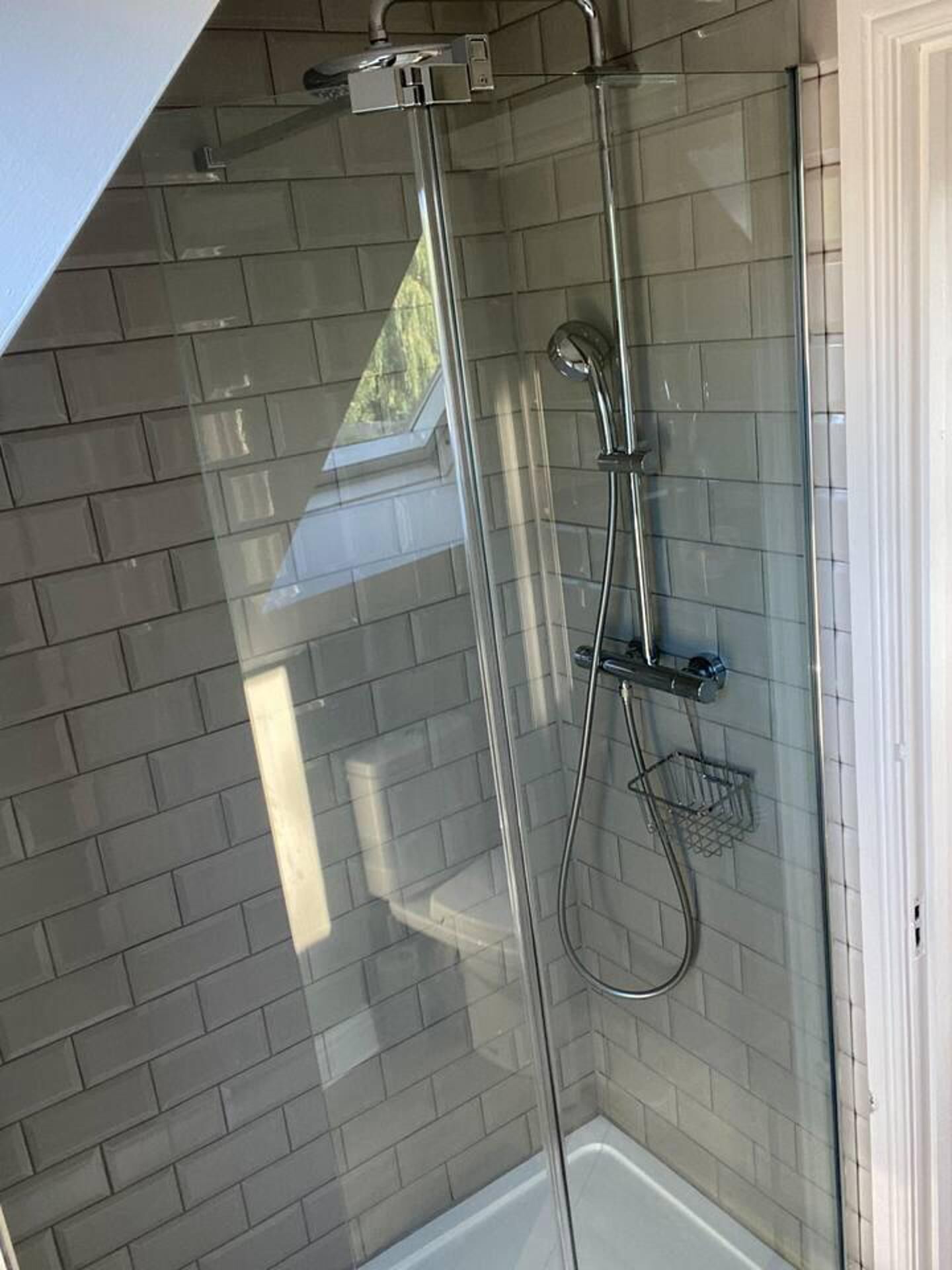 Apartment | Bathroom | Shower, hair dryer, towels
