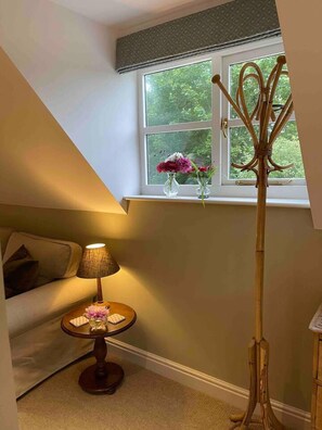 Apartment | 1 bedroom, iron/ironing board, free WiFi, bed sheets - Cosy Rural Retreat, Sleeps 3 & Petfriendly (Pewsey)