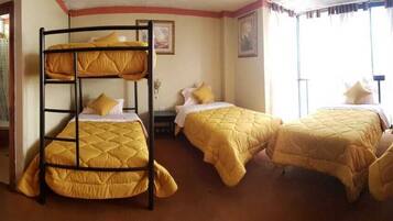 Family Room | Free WiFi