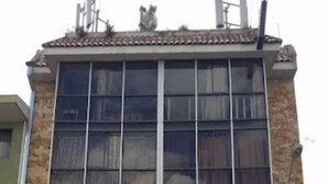 Front of property - Hotel Las Americas (Cuenca)
