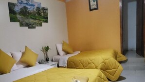 Standard Twin Room | WiFi (free) - Hotel Las Americas (Cuenca)
