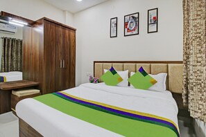 Standard Room | Desk, iron/ironing board