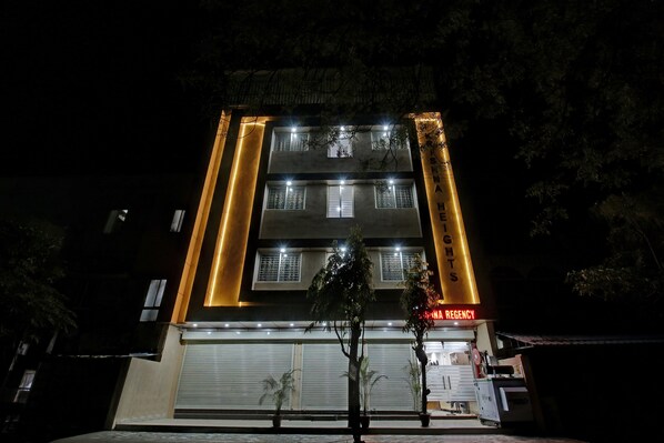 Exterior - Treebo Krishna Regency ISBT Bus Stop (Bhopal)