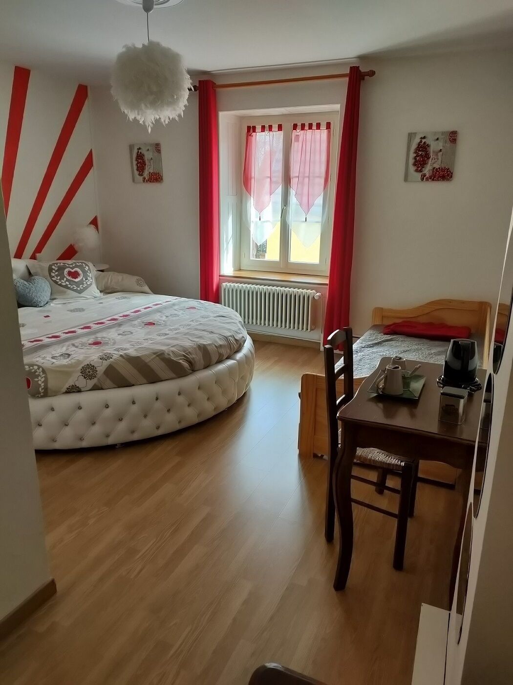 Chambre Double Romantique | Wi-Fi gratuit, draps fournis