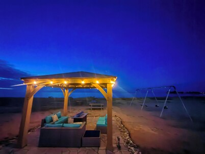Sea Edge Beachside Hotel