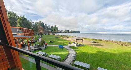 Sea Edge Beachside Hotel