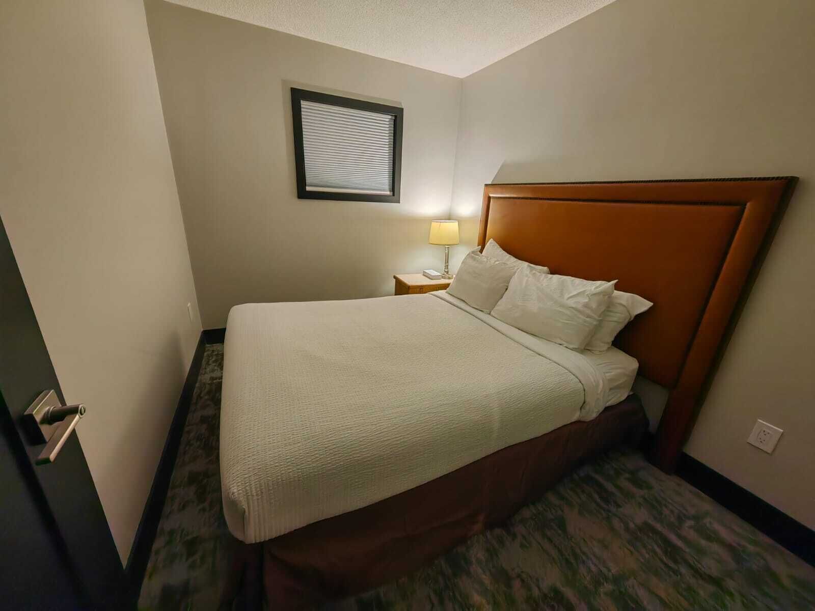 Cabaña, vista a la playa | Escritorio, espacio para trabajar con laptop y cortinas blackout 