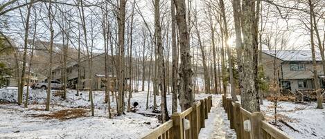 Condo (Northwoods F9) | Exterior