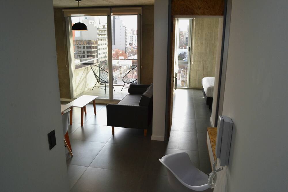 Loi Flats Neuquen, Edificio Tucuman
