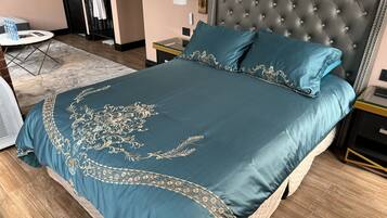 Familien-Suite | Zimmersafe, Verdunkelungsvorhänge, schallisolierte Zimmer