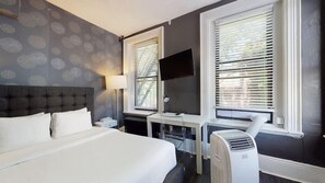 Habitació doble Deluxe, bany compartit | Planxa i posts de planxar, wifi gratuïta i roba de llit 