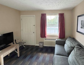 Desk, blackout curtains, free WiFi, bed sheets