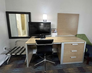 Desk, blackout curtains, free WiFi, bed sheets