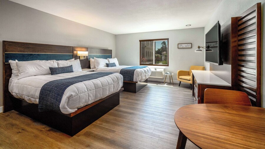 MainStay Suites Moreno Valley Near March Air Reserve Base