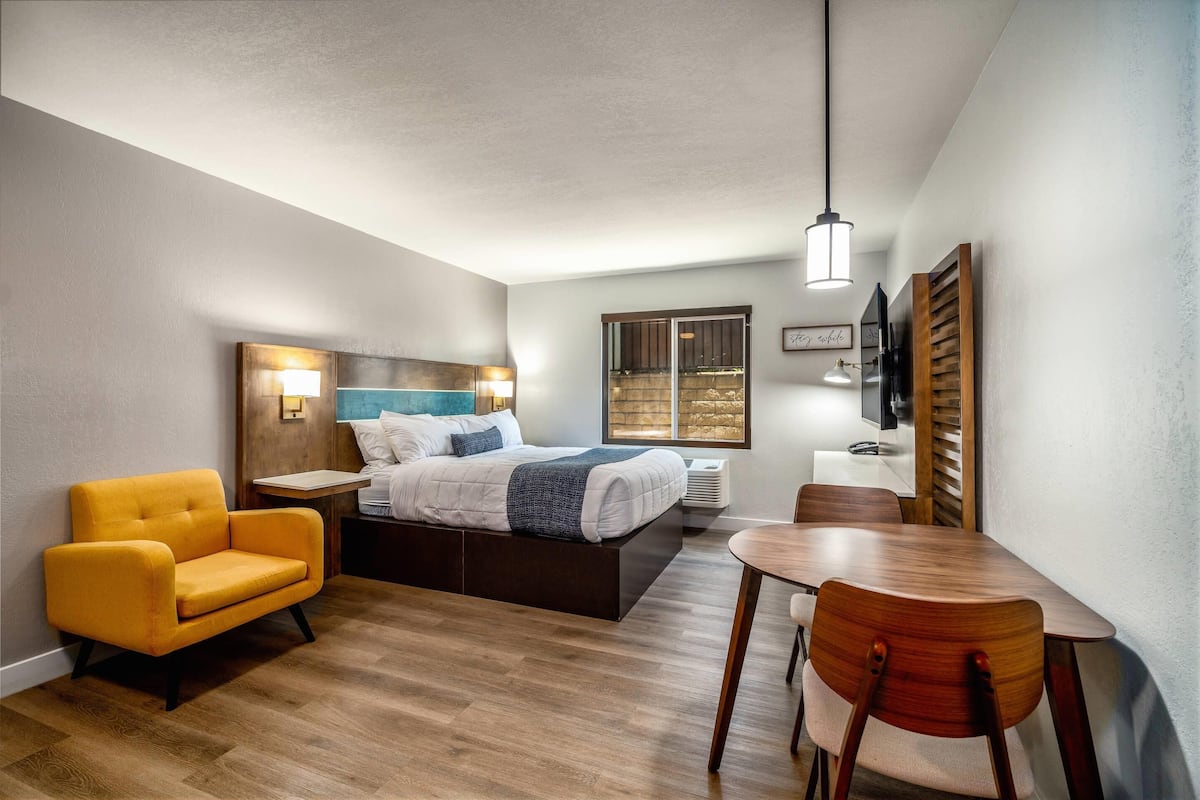 Suite, 1 Queen Bed, Accessible, Non Smoking | Laptop workspace, blackout drapes, iron/ironing board, free WiFi