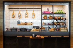Daily buffet breakfast for a fee - Moxy Bristol (Bristol)