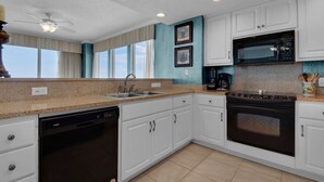 Apartamento, varias camas, bañera de hidromasaje | Cocina privada