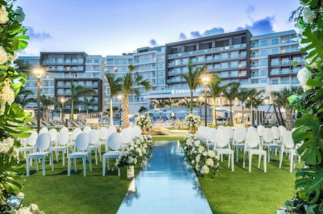 Meeting facility. Embassy Suites By Hilton Aruba Beach Resort