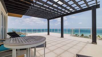 Room, 1 Bedroom, Oceanfront | View from room