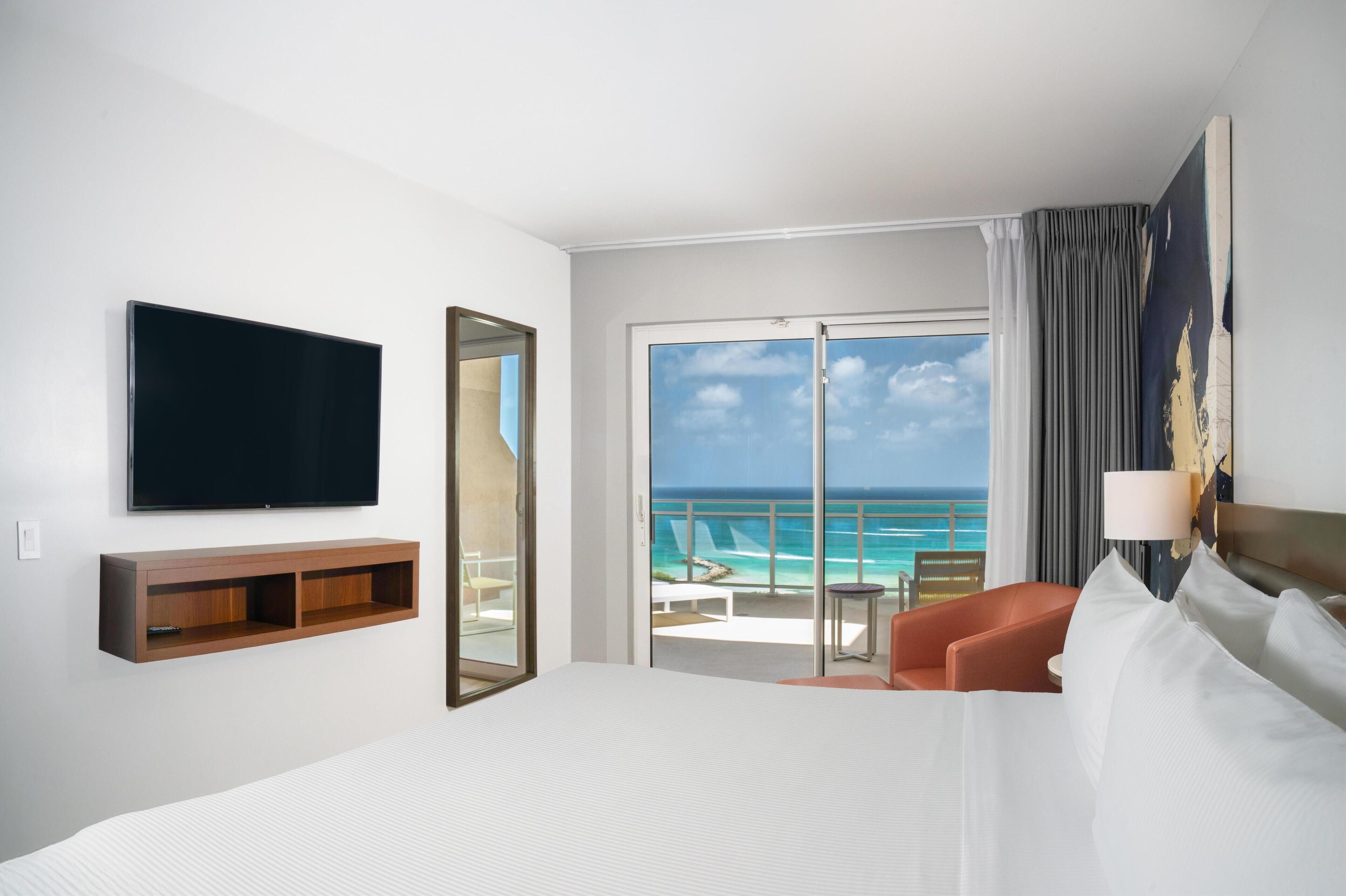 Suite, 1 Schlafzimmer, Balkon, Meerblick | Zimmersafe, Schreibtisch, laptopgeeigneter Arbeitsplatz