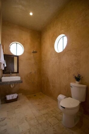 Shower, free toiletries, hair dryer, towels