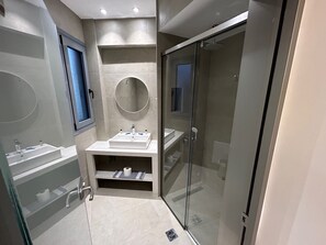 Bathroom - Amalia Sea Hotel (Rhodes)