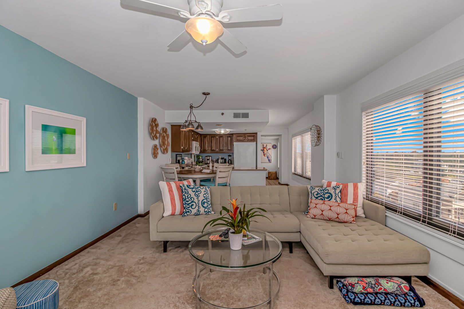 Oceanfront easy family beach vacation with pool and gorgeous view!