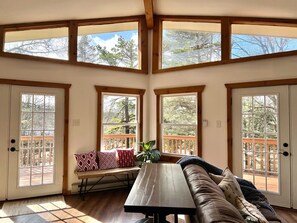 Smart TV, fireplace, video games, books