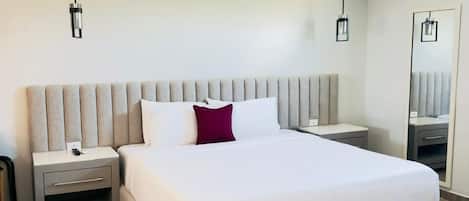 1 chambre, coffres-forts dans les chambres, fer et planche à repasser
