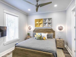 7 bedrooms, iron/ironing board, WiFi, bed sheets