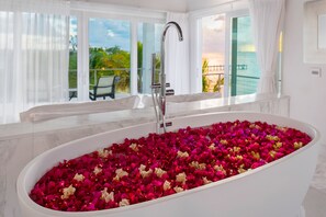 Hair dryer, towels - Positano beach front luxury villa (Providential)