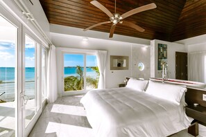 1 bedroom, iron/ironing board, free WiFi, bed sheets - Positano beach front luxury villa (Providential)
