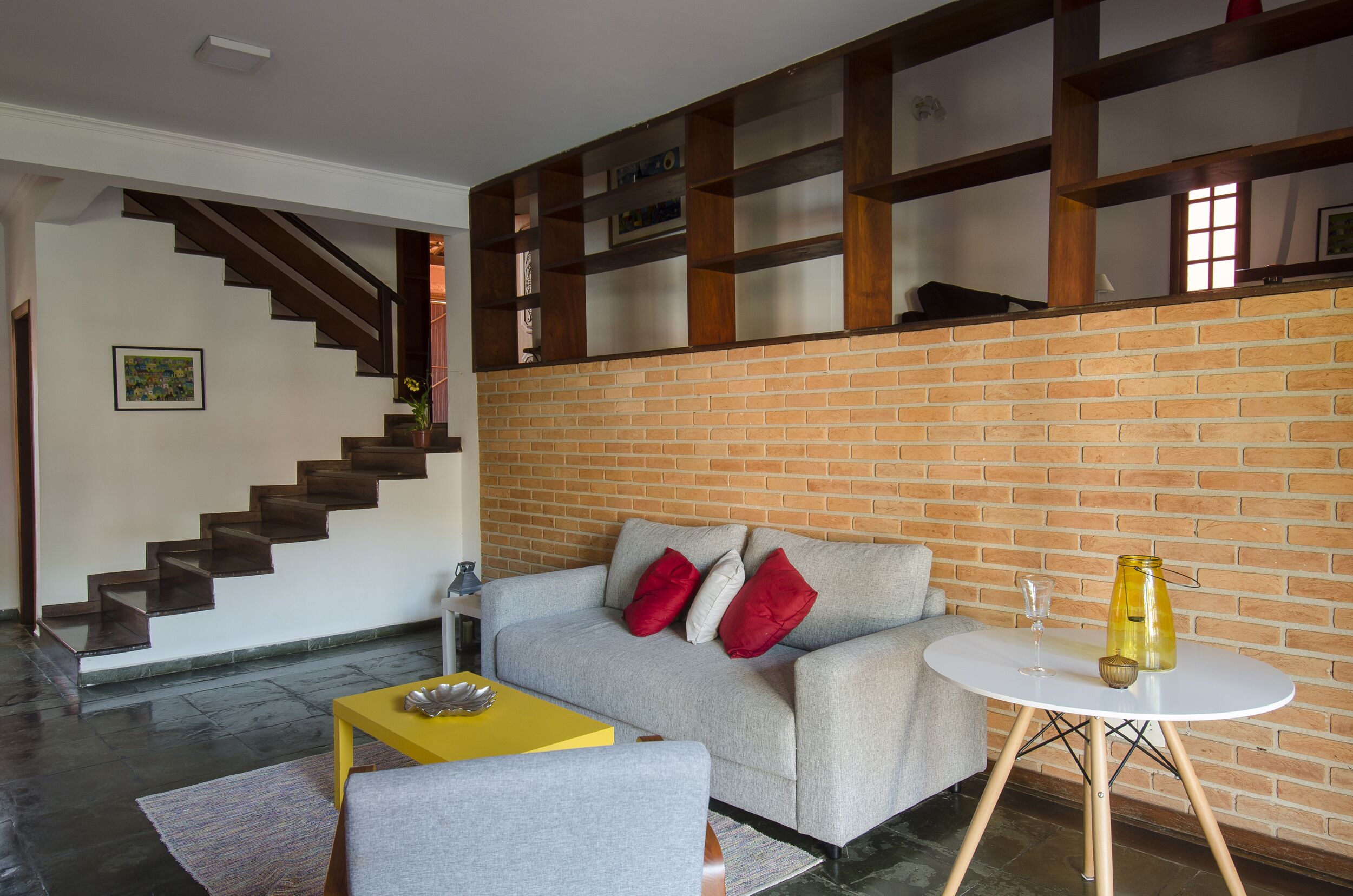 Refuge with pool and barbecue