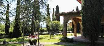 Cipressino Villa Tuscany, pool near the historic centre