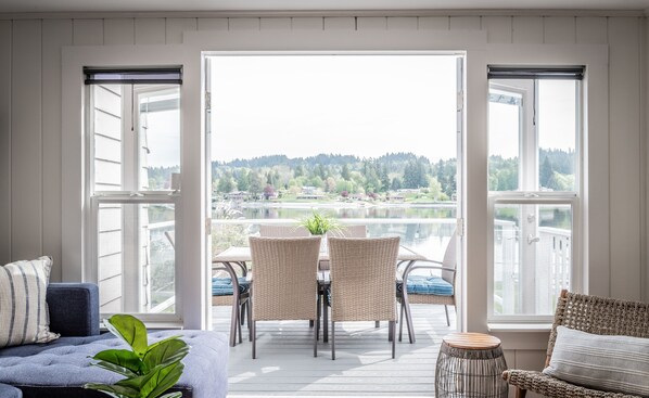 Smart TV, fireplace, foosball, books