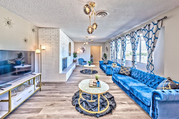 Smart-tv, videospil, bordfodbold, bordtennisbord