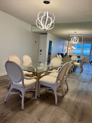 Dining - Beachfront Ocean view 2 bedroom 2 bath Condo in Hollywood Beach Sea Air Towers (Hollywood)