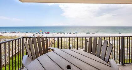 Gorgeous, updated oceanfront Condo with pool - Perdido Key Beach