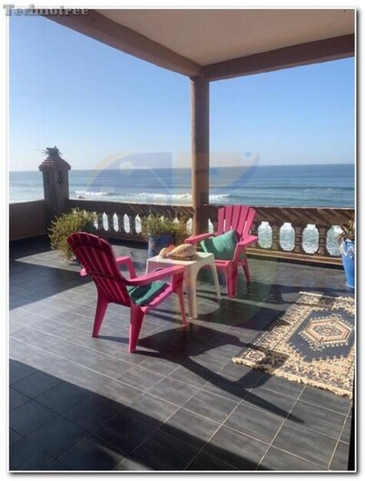 ♛Castle on the Hill|Private Beach, WiFi & Parking