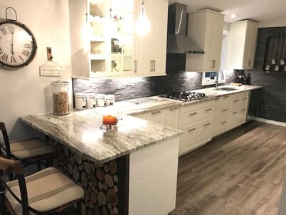 "Cottage Home On The River" 1 Bedroom