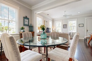 تناول الطعام